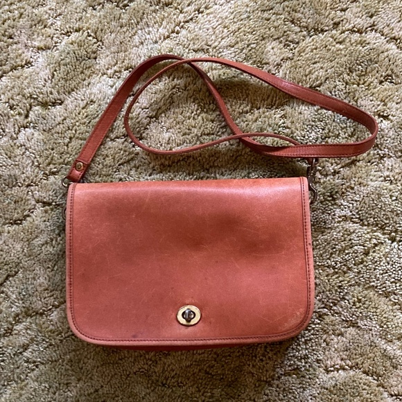 Vintage Hunt Club Tan Leather Shoulder Bag - Picture 1 of 9